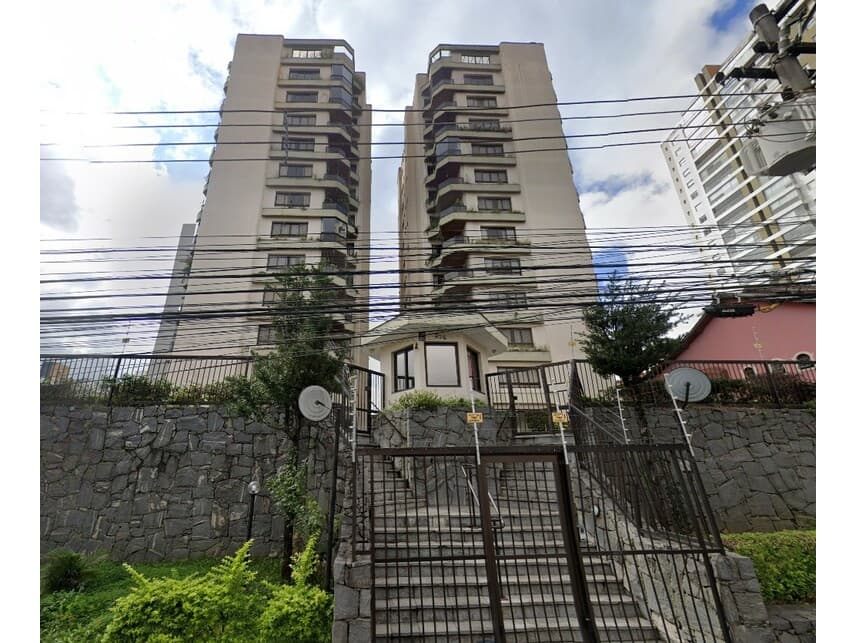Apartamento em leilão em Guarulhos - SP — Apartamento à venda em leilão