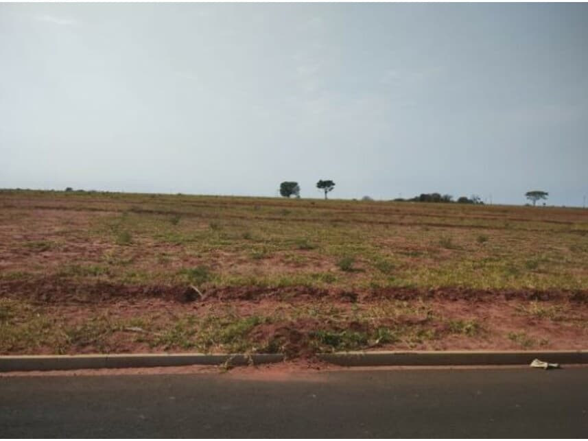Terreno em leilão em Marília - SP — Terreno à venda em leilão