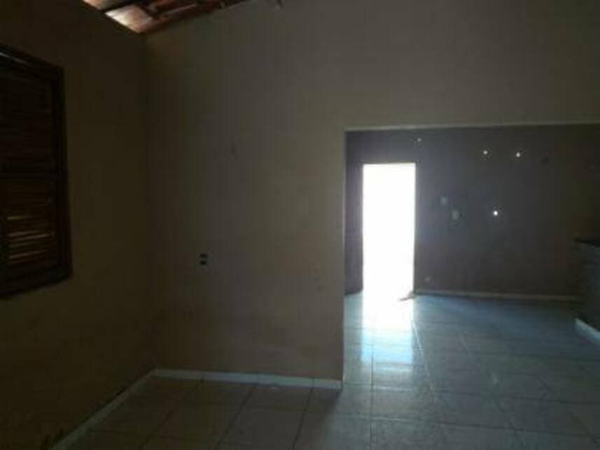 Foto 6 de 11: Casa em leilão em Fortaleza - CE — Casa à venda em leilão