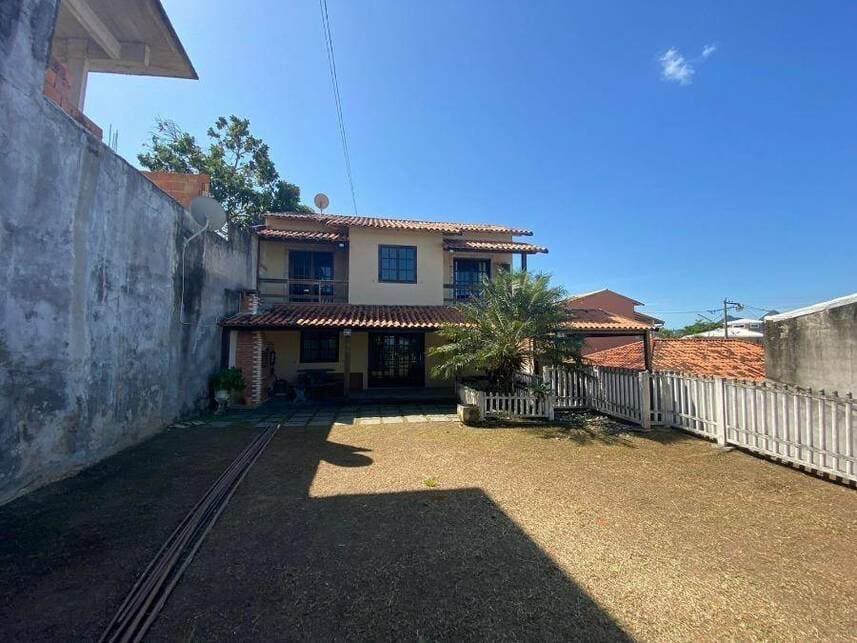 Foto 3 de 15: Casa em leilão em Maricá - RJ — Casa à venda em leilão