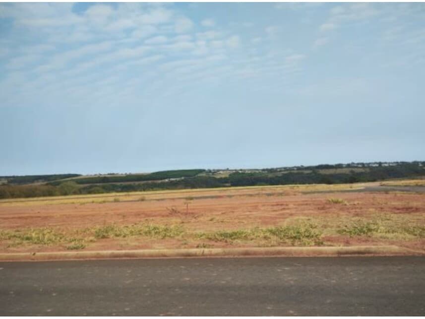 Terreno em leilão em Marília - SP — Terreno à venda em leilão