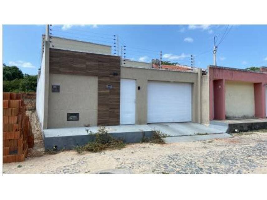 Casa em leilão em Camocim - CE — Casa à venda em leilão