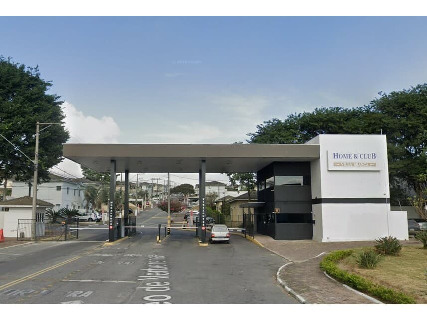 Casa em leilão em Jacareí - SP — Casa à venda em leilão