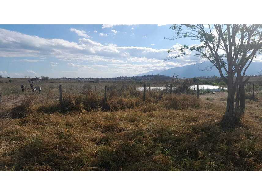 Foto 3 de 8: Terreno em leilão em Resende - RJ — Terreno à venda em leilão