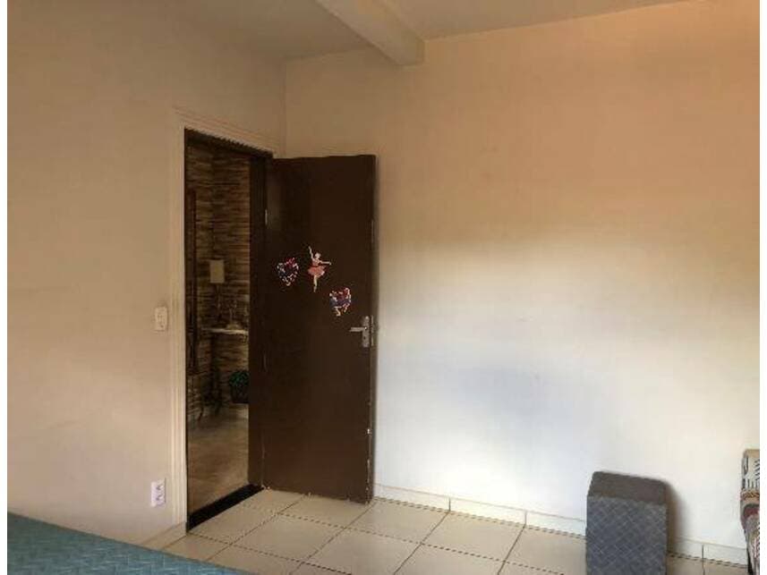 Foto 9 de 19: Casa em leilão em Campo Grande - MS — Casa à venda em leilão