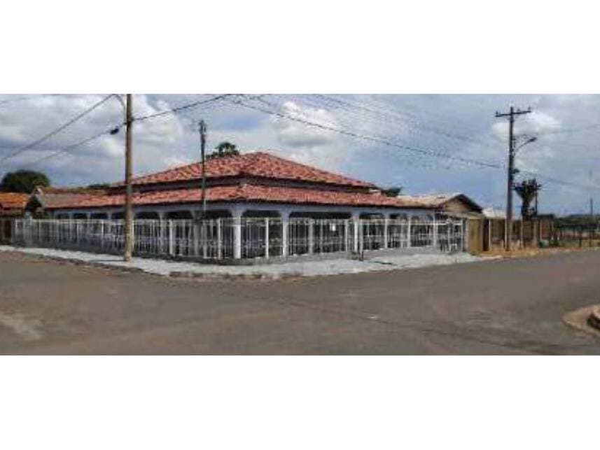 Casa em leilão em Nortelândia - MT — Casa à venda em leilão