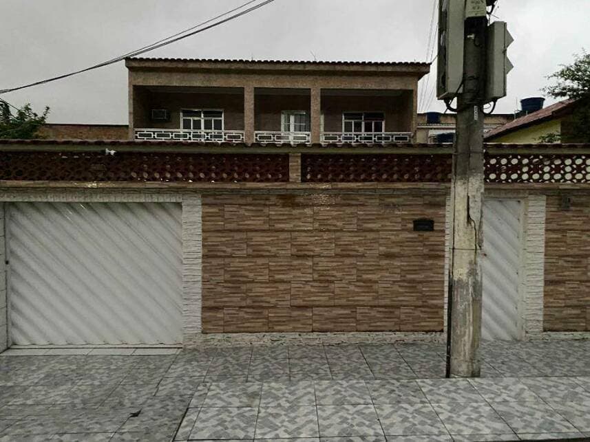 Foto 1 de 15: Casa em leilão em Rio De Janeiro - RJ — Casa à venda em leilão
