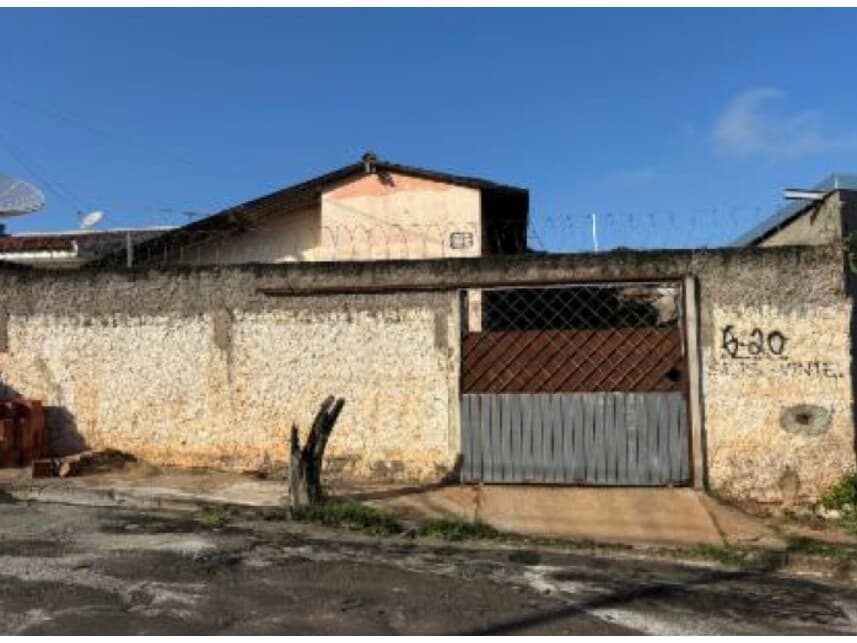Casa em leilão em Bauru - SP — Casa à venda em leilão