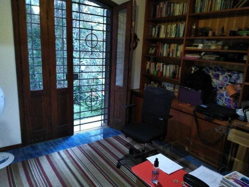 Foto 10 de 21: Casa em leilão em Embu Das Artes - SP — Casa à venda em leilão