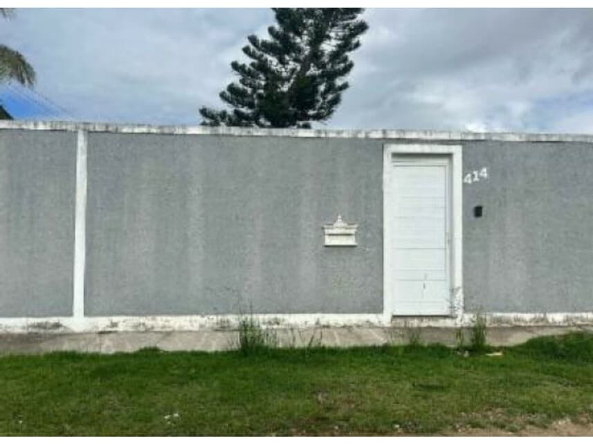 Casa em leilão em Araruama - RJ — Casa à venda em leilão