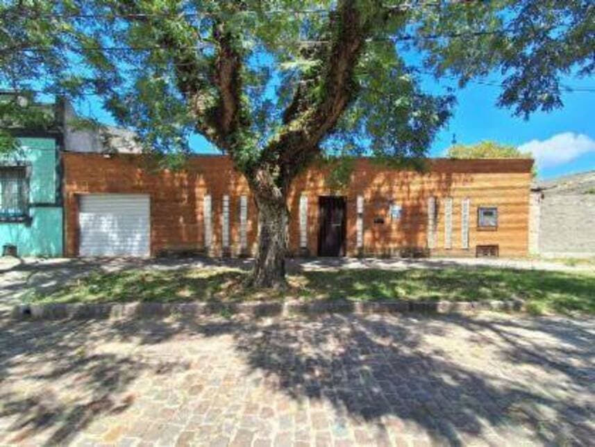 Casa em leilão em Rio Grande - RS — Casa à venda em leilão