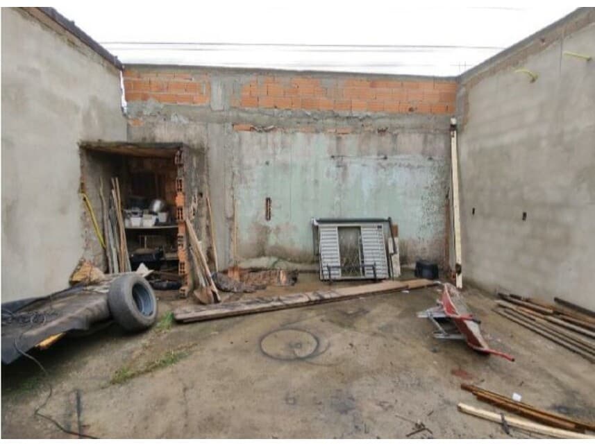 Foto 3 de 11: Casa em leilão em Uberlândia - MG — Casa à venda em leilão