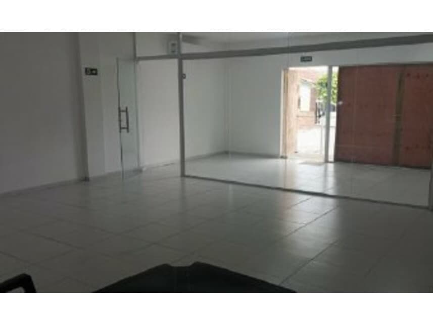 Foto 5 de 10: Imóvel em leilão em Lajedão - BA — Ex-Agência à venda em leilão