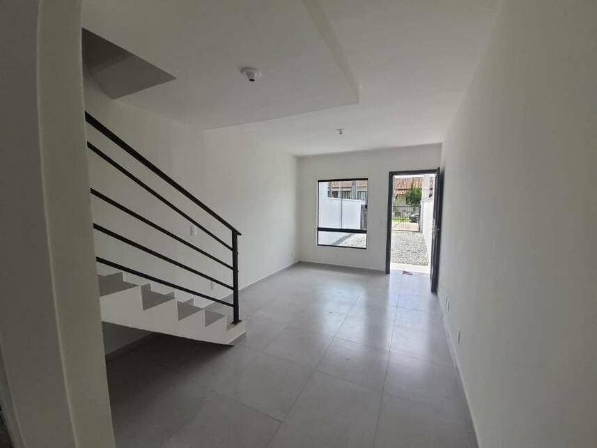 Foto 6 de 14: Casa em leilão em Araquari - SC — Casa à venda em leilão