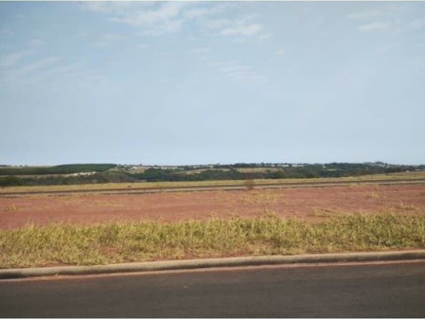 Terreno em leilão em Marília - SP — Terreno à venda em leilão