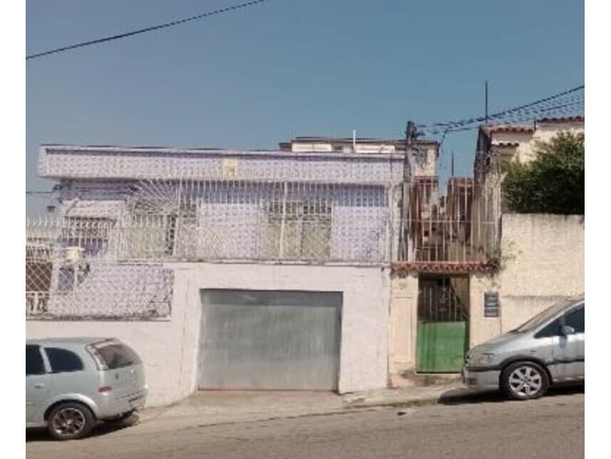 Casa em leilão em Rio De Janeiro - RJ — Casa à venda em leilão