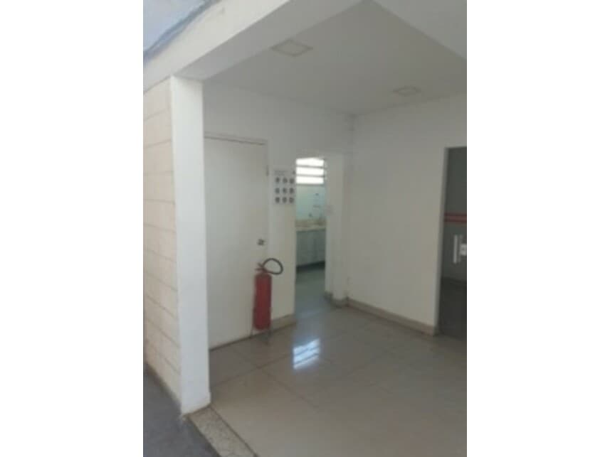 Foto 10 de 16: Terreno em leilão em São José Dos Campos - SP — Terreno c/Benfeitorias à venda em leilão