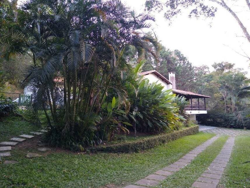 Foto 3 de 21: Casa em leilão em Embu Das Artes - SP — Casa à venda em leilão