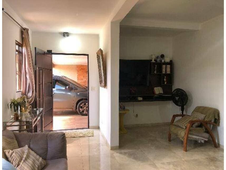 Foto 3 de 19: Casa em leilão em Campo Grande - MS — Casa à venda em leilão