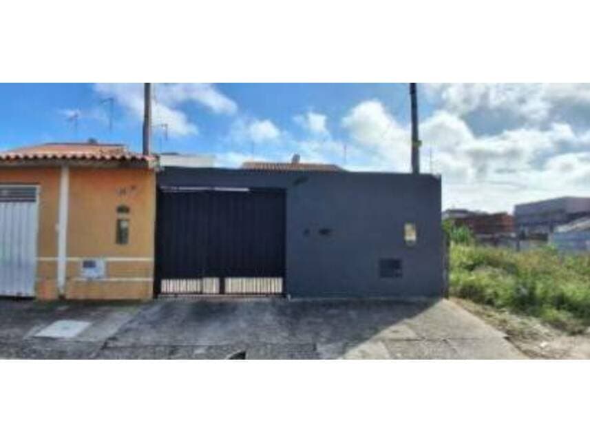 Casa em leilão em Lorena - SP — Casa à venda em leilão