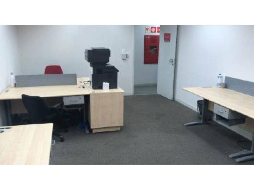 Foto 10 de 18: Imóvel em leilão em Vitória - ES — Ex-Agência à venda em leilão