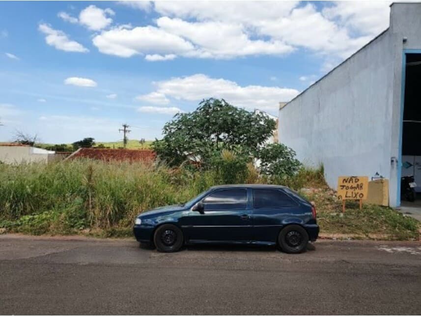 Terreno em leilão em Jaú - SP — Terreno à venda