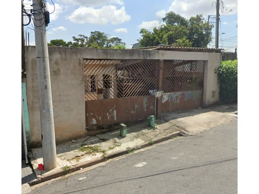 Casa em leilão em Ferraz De Vasconcelos - SP — Casa à venda em leilão