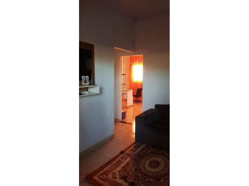 Foto 5 de 9: Casa em leilão em Montes Claros De Goiás - GO — Casa à venda em leilão