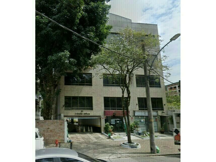 Comercial em leilão em Rio De Janeiro - RJ — Sala Comercial à venda em leilão