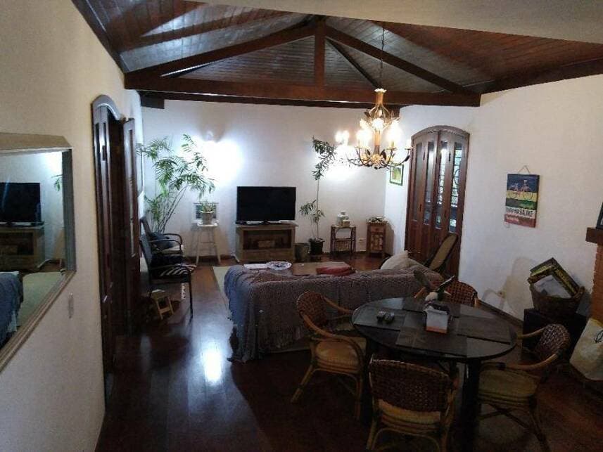 Foto 5 de 21: Casa em leilão em Embu Das Artes - SP — Casa à venda em leilão