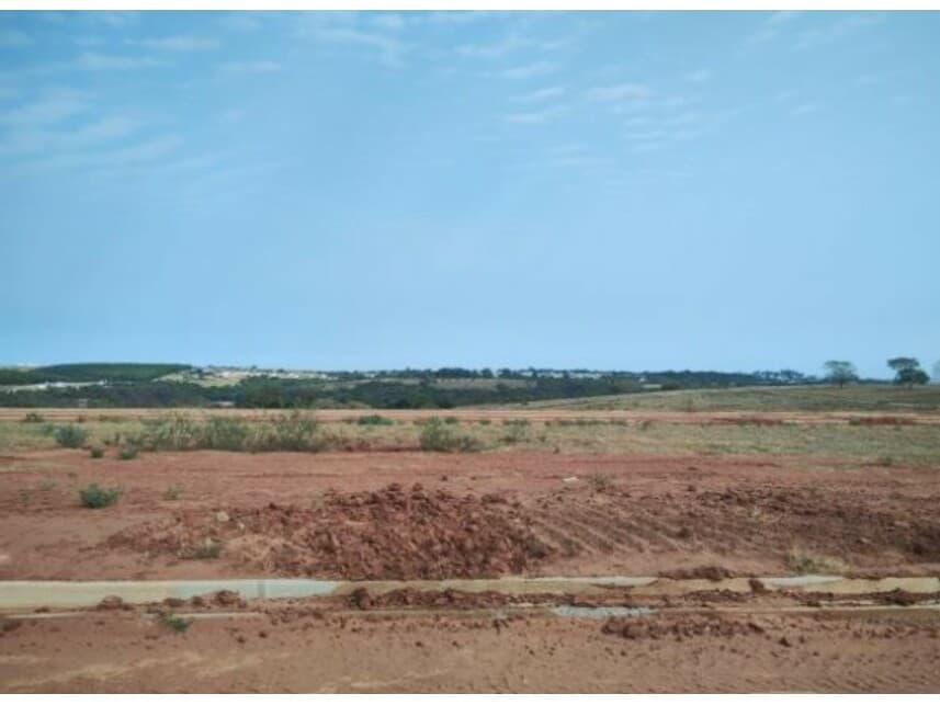 Terreno em leilão em Marília - SP — Terreno à venda em leilão
