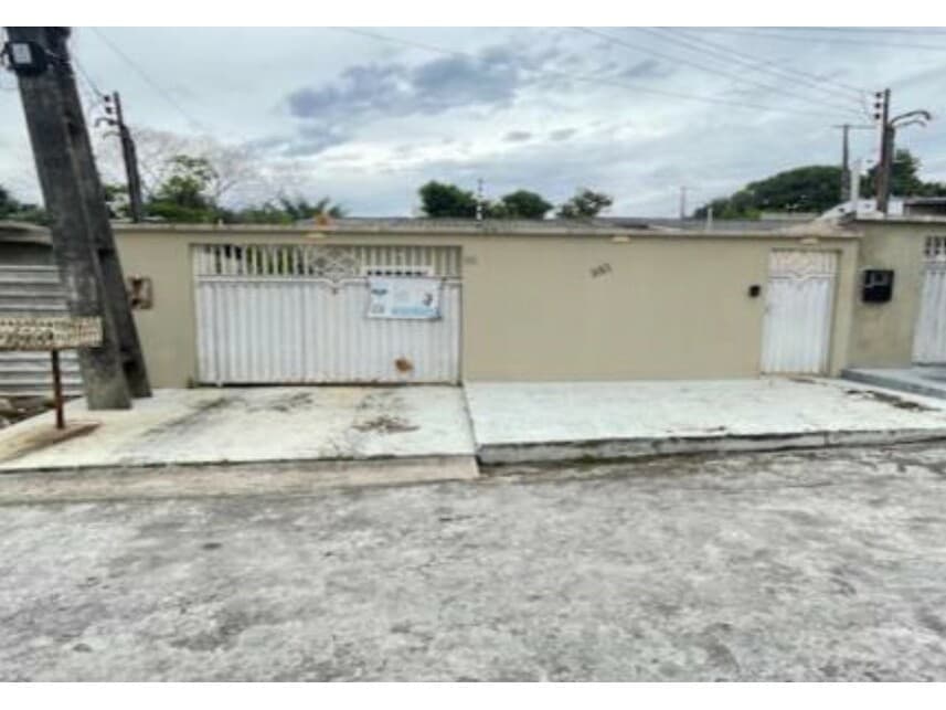 Casa em leilão em Manaus - AM — Casa à venda em leilão