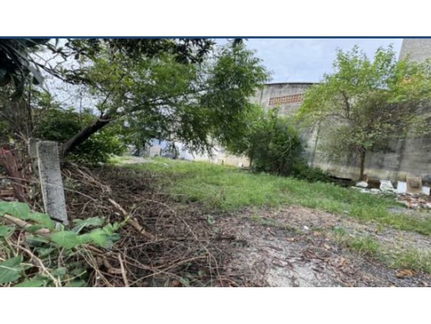 Foto 23 de 25: Terreno em leilão em Criciúma - SC — Terrenos à venda em leilão