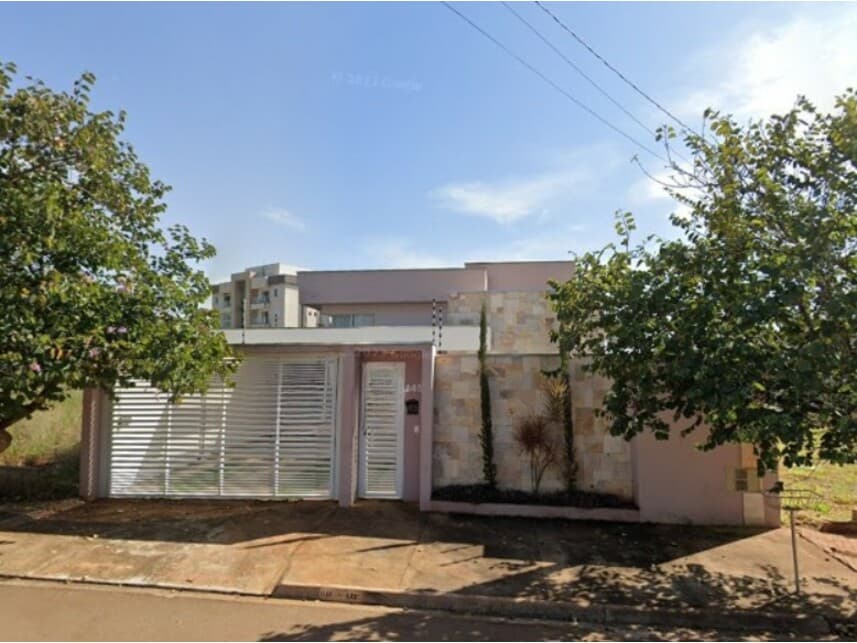 Casa em leilão em Boituva - SP — Casa à venda em leilão