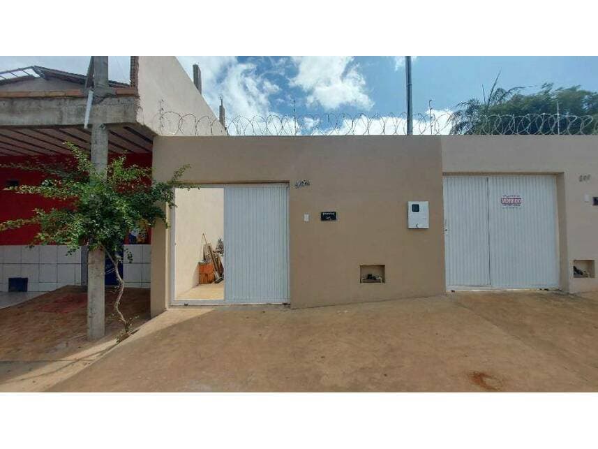 Foto 6 de 26: Casa em leilão em Montes Claros - MG — Casa à venda em leilão
