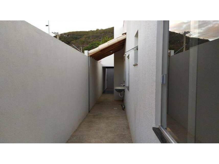 Foto 10 de 11: Casa em leilão em Montes Claros - MG — Casa à venda em leilão