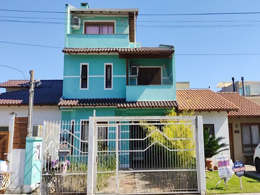 Foto 1 de 4: Casa em leilão em Porto Alegre - RS — Casa à venda em leilão