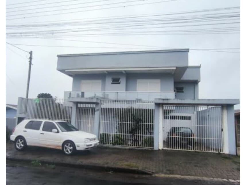 Casa em leilão em Passo Fundo - RS — Casa à venda em leilão