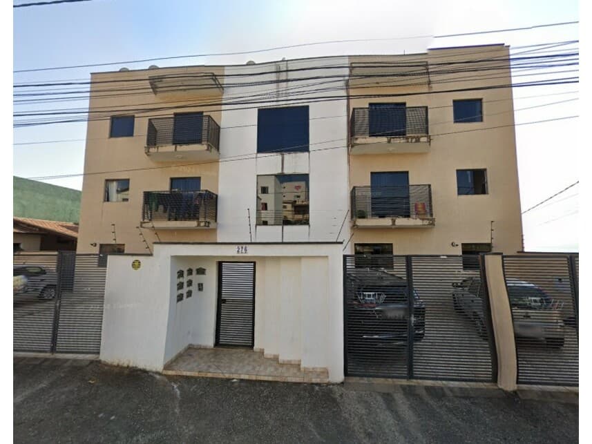 Apartamento em leilão em Pouso Alegre - MG — Apartamento à venda em leilão
