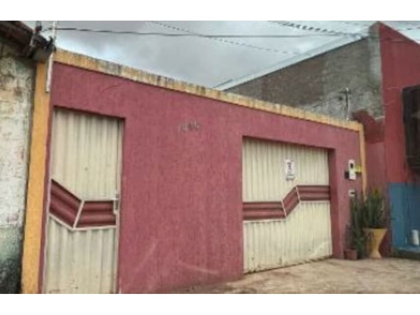 Casa em leilão em Imperatriz - MA — Casa à venda em leilão