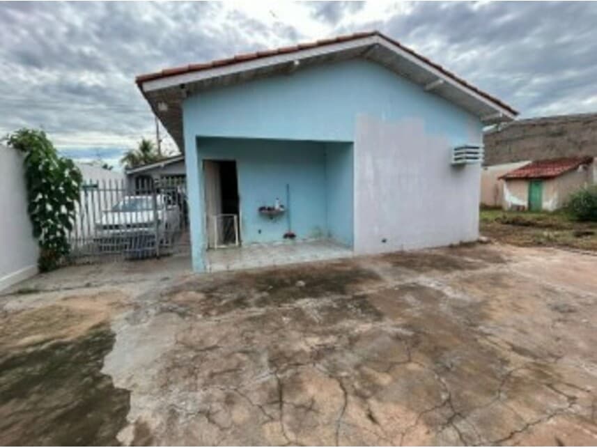 Foto 2 de 16: Casa em leilão em Várzea Grande - MT — Casa à venda em leilão