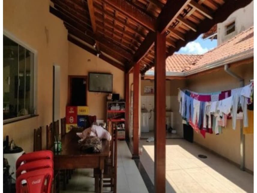Foto 5 de 12: Casa em leilão em São Simão - SP — Casa à venda em leilão