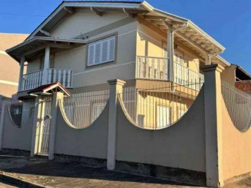 Foto 9 de 33: Casa em leilão em Canoas - RS — Casa à venda em leilão