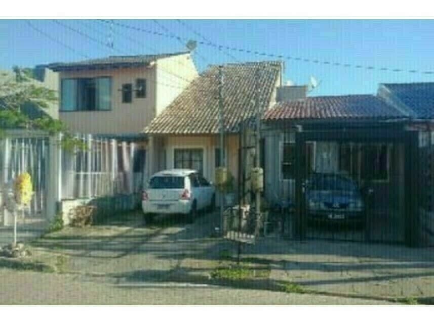 Casa em leilão em Porto Alegre - RS — Casa à venda em leilão