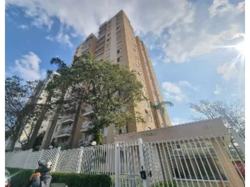 Apartamento em leilão em São Paulo - SP — Apartamento à venda em leilão