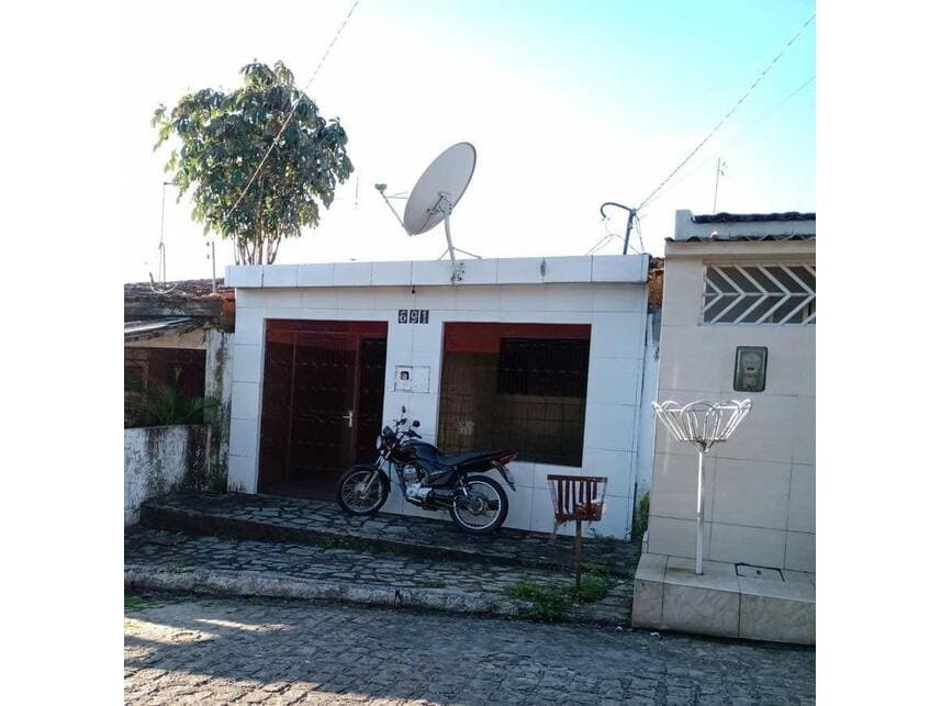 Casa em leilão em Santa Rita - PB — Casa à venda em leilão