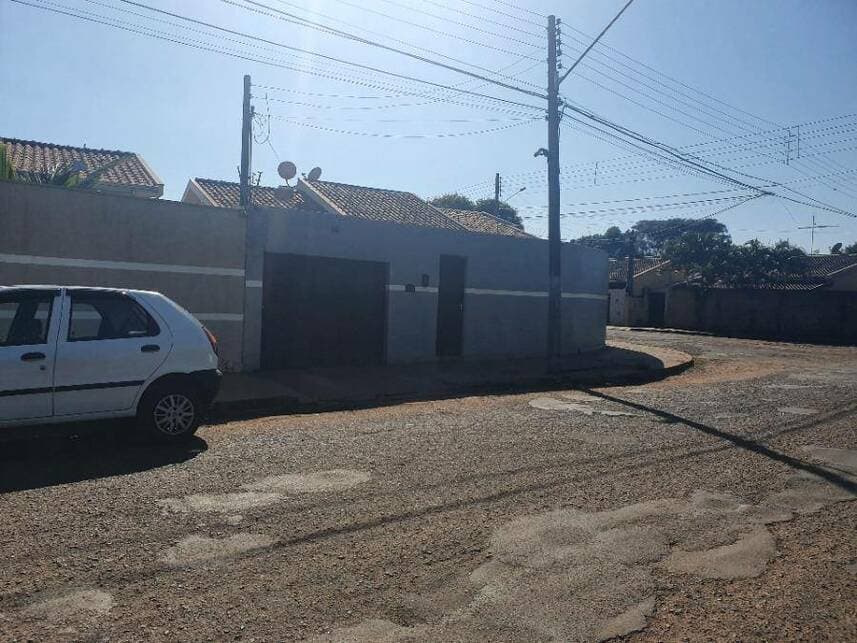 Casa em leilão em Ourinhos - SP — Casa à venda em leilão