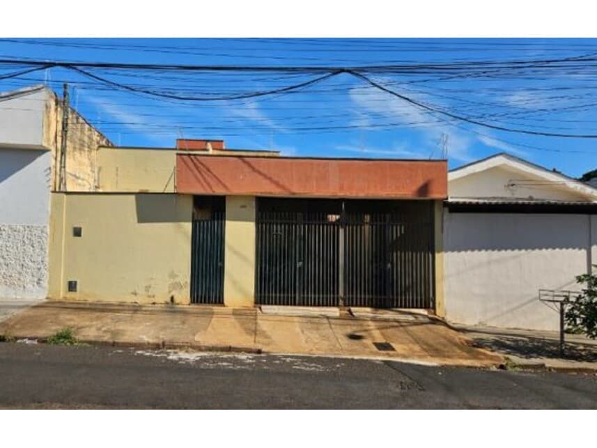 Casa em leilão em Ribeirão Preto - SP — Casa à venda em leilão