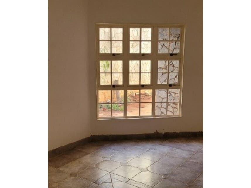 Foto 4 de 7: Casa em leilão em Ituverava - SP — Casa à venda em leilão