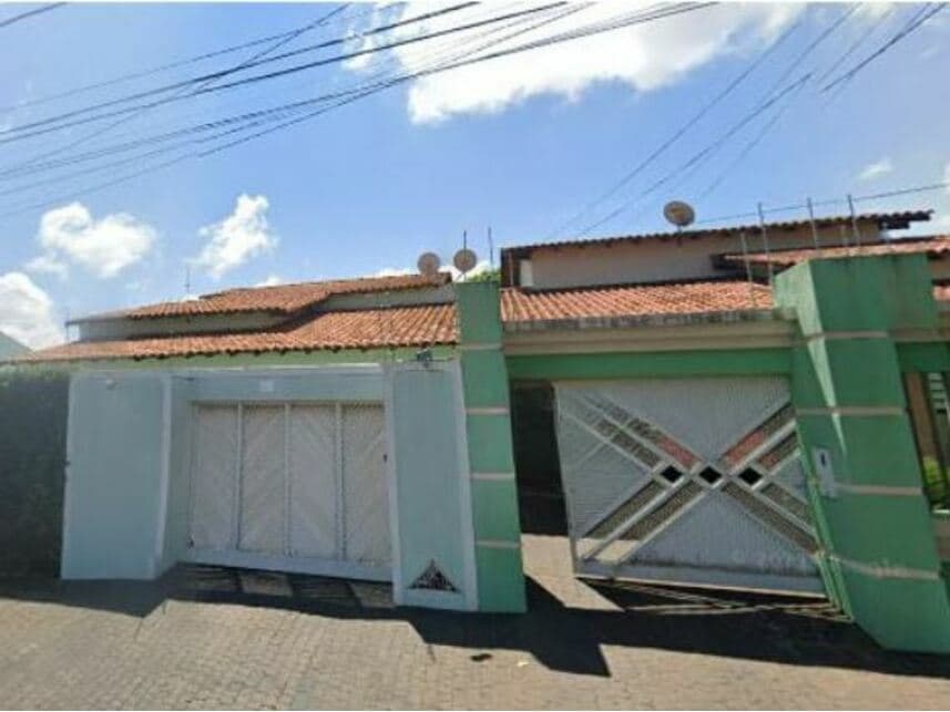 Foto 3 de 3: Casa em leilão em Uberlândia - MG — Casa à venda em leilão